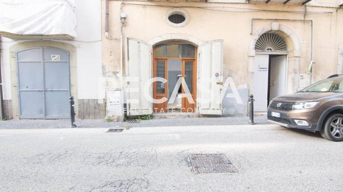 Vendita ampio deposito Atripalda - Foto 1