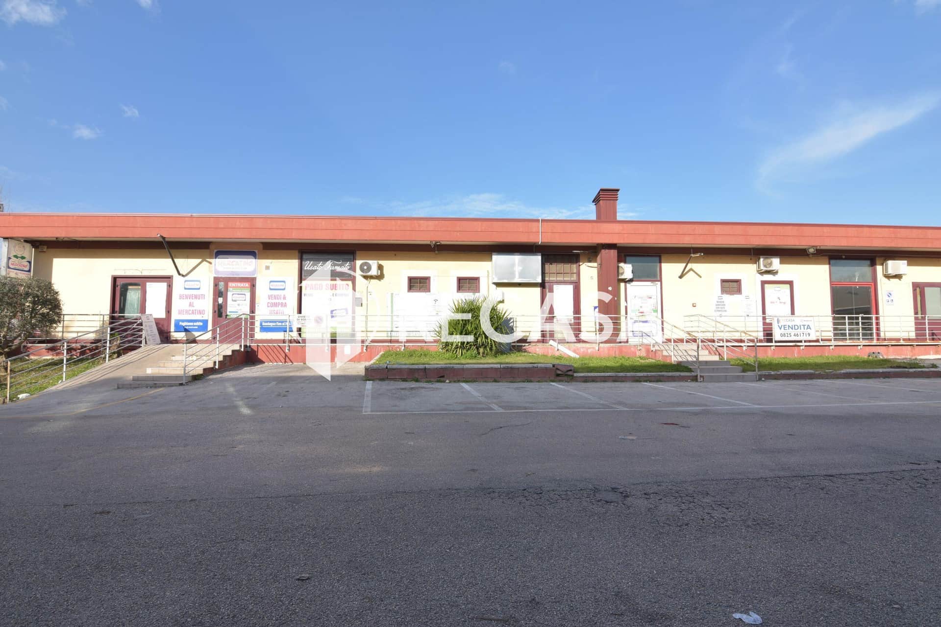 Vendita locale capannone commerciale Atripalda - Foto 1