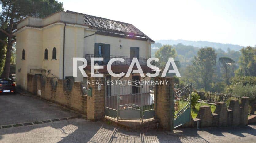 Villa singola con giardino in vendita - Foto 1