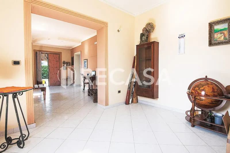 Villa singola con giardino