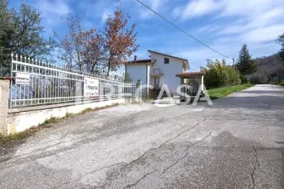 Foto 2 - Casa indipendente con terreno Chiusano di San Domenico - Casa indipendente in vendita a Chiusano di San Domenico