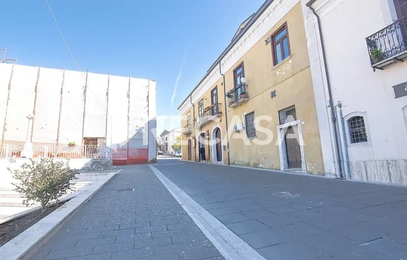 Appartamento ristrutturato in zona centrale Manocalzati
