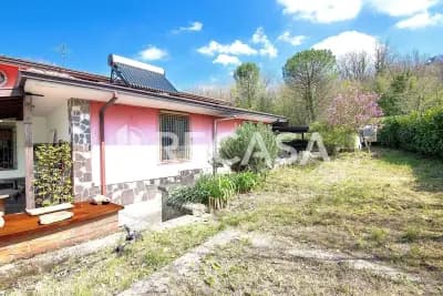 Villa singola con giardino