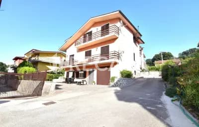 Foto 1 - Appartamento in villa con garage - Appartamento in affitto a Manocalzati