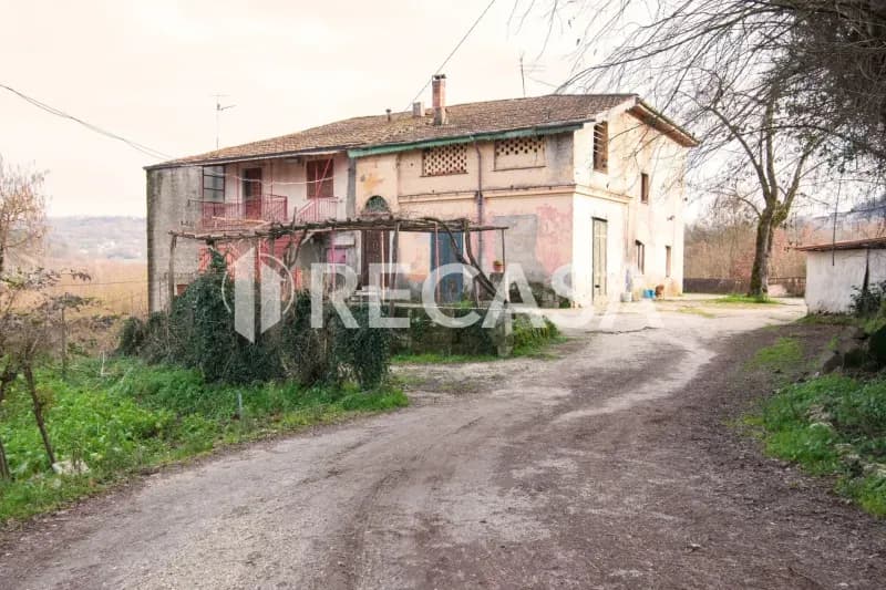 Foto 1 - Fabbricato Plurifamiliare con Terreno