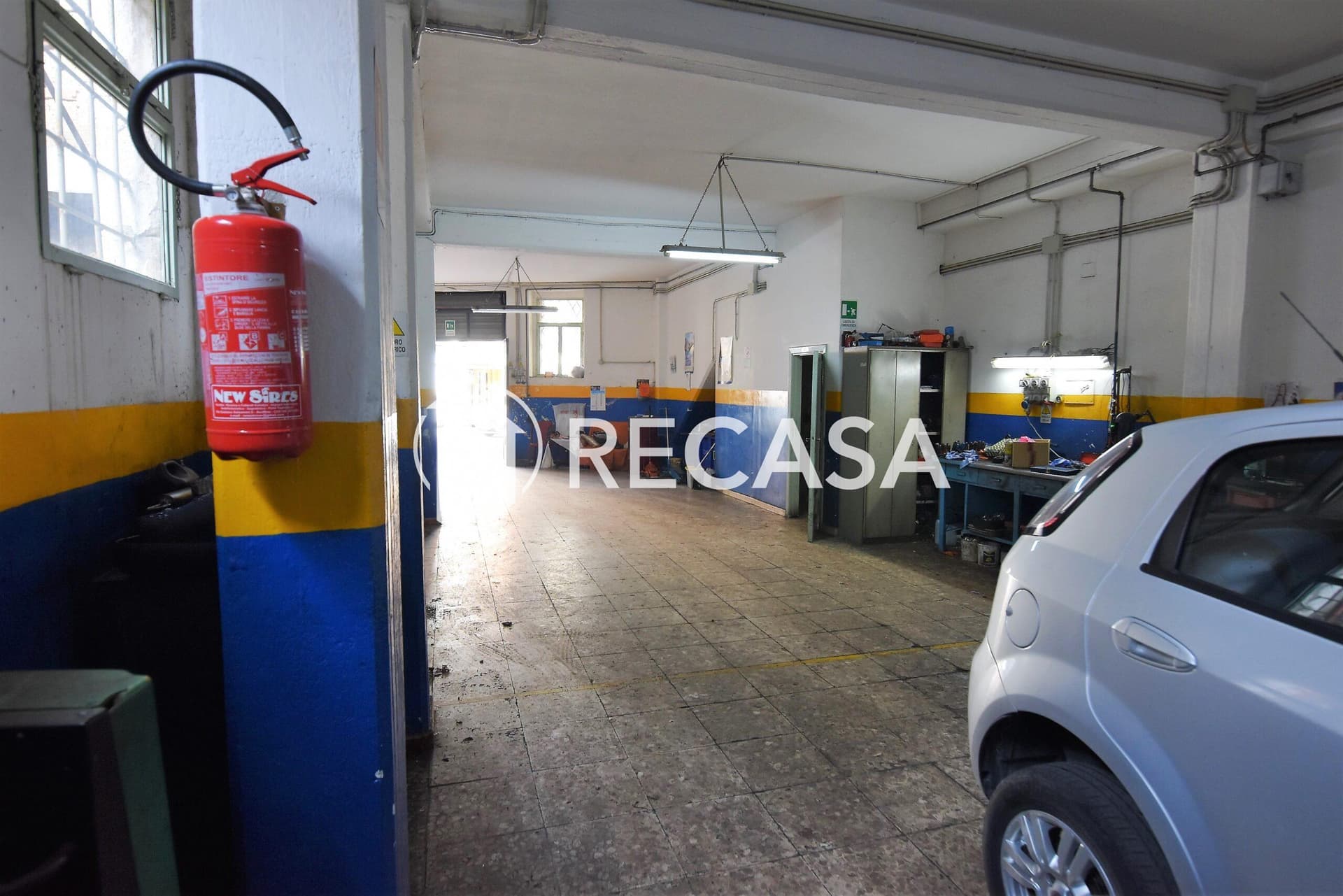 Vendesi Locale con due ambienti ad Atripalda (Av) - Foto 2