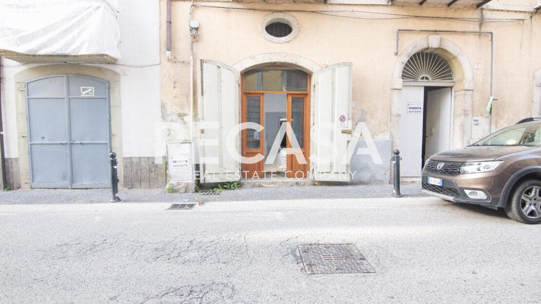 Vendita ampio deposito Atripalda - Foto 1