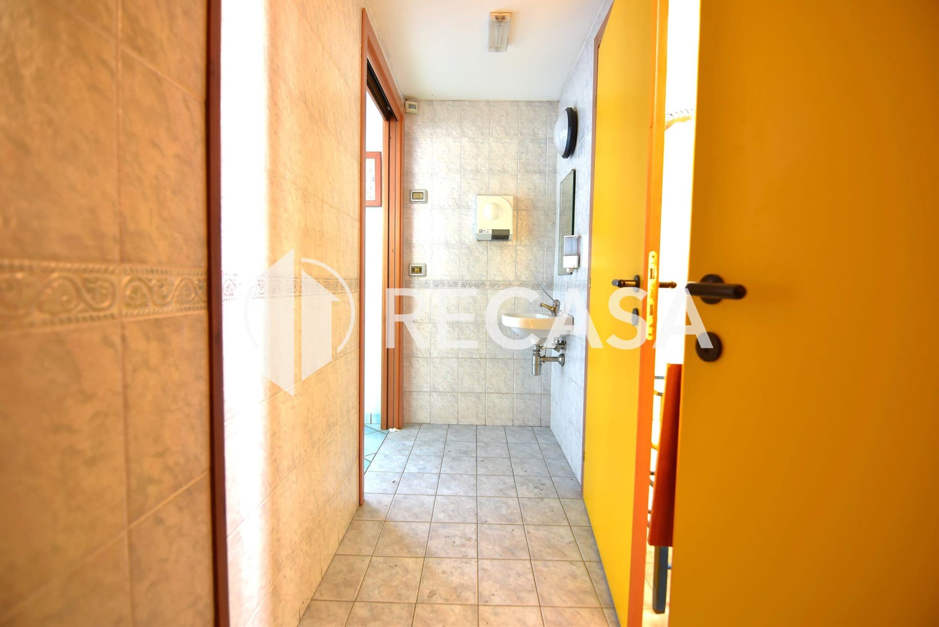 Vendita locale con canna fumaria ed attrezzatura Monteforte Irpino - Foto 2