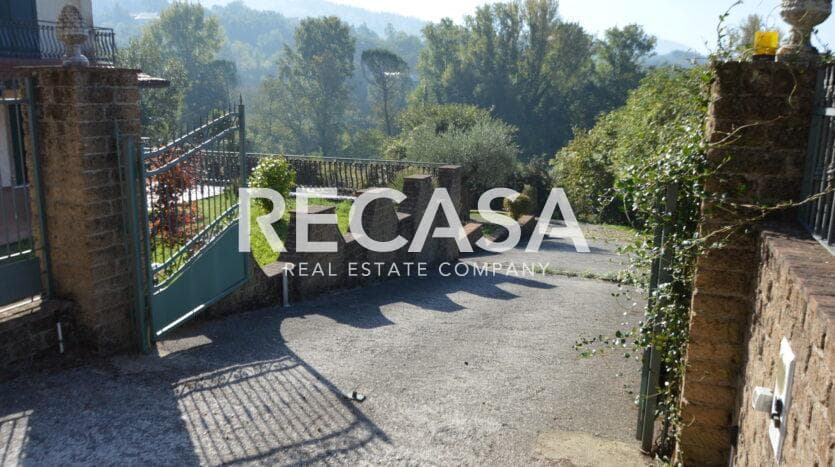 Villa singola con giardino in vendita - Foto 2