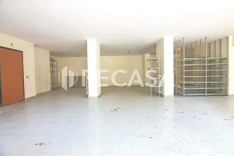 Affitto locale deposito con corte esclusiva Atripalda