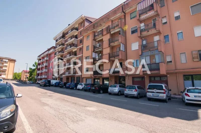 Appartamento in affitto con box auto Atripalda
