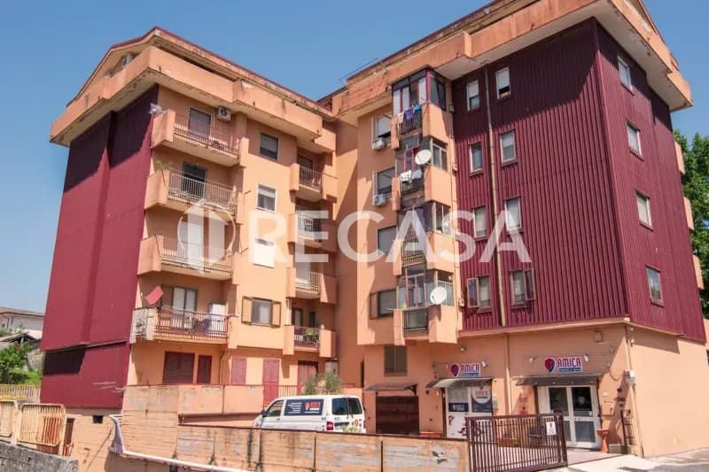 Appartamento in affitto con box auto Atripalda
