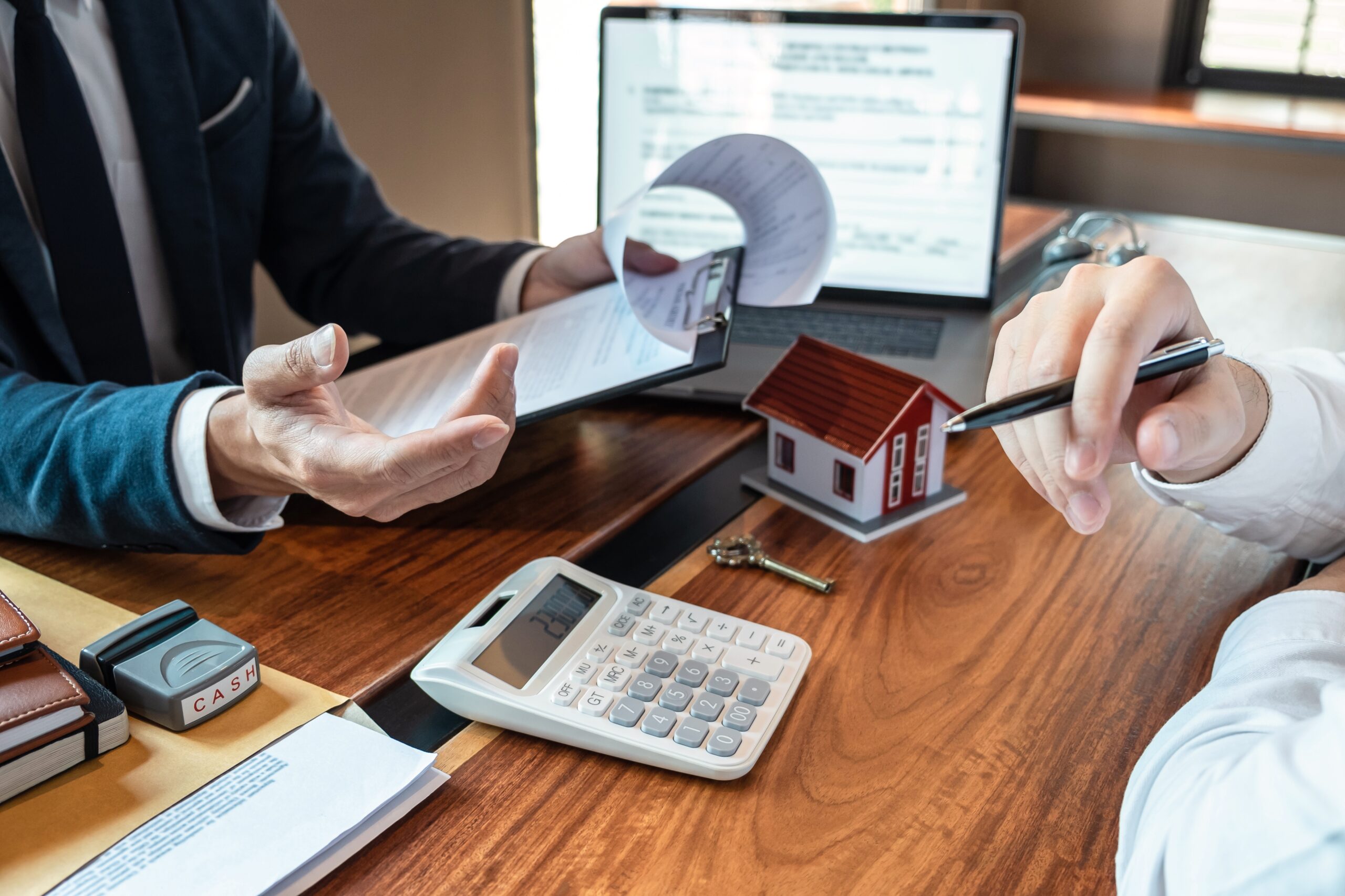 La Provvigione dell’Agente Immobiliare: Perché è Dovuta e Quando Deve Essere Pagata?